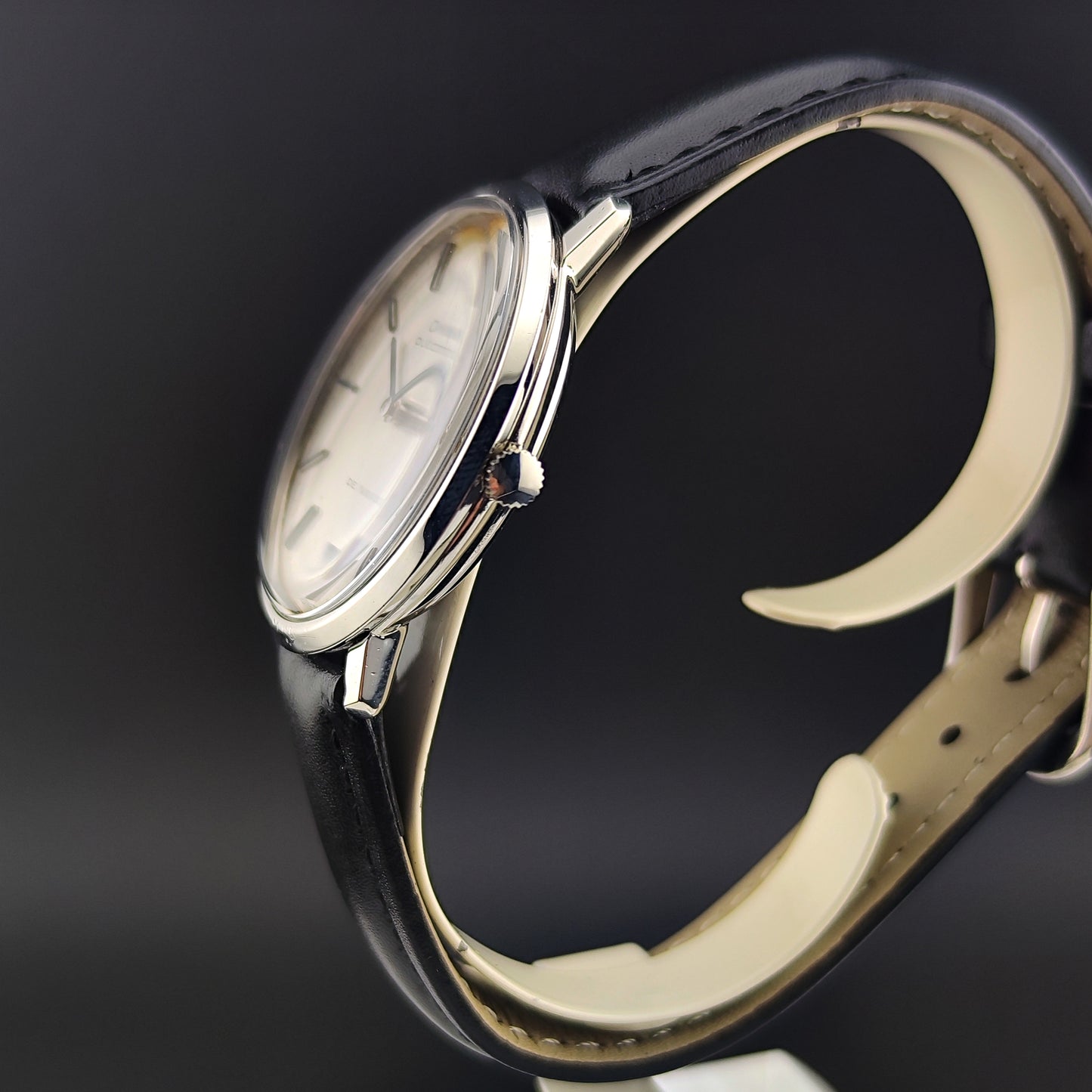 OMEGA De Ville Automatic Rare Tapestry Dial White 1966 [REF. 151.0039]