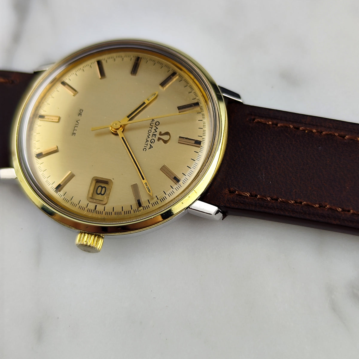 OMEGA De Ville Automatic Gold Dial Date 1970 [REF. 166.033]