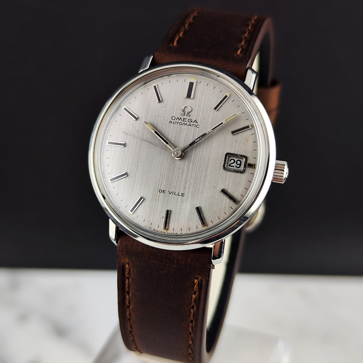 OMEGA De Ville Automatic Silver/Grey Linen Dial Date 1970 [REF. 166.033]