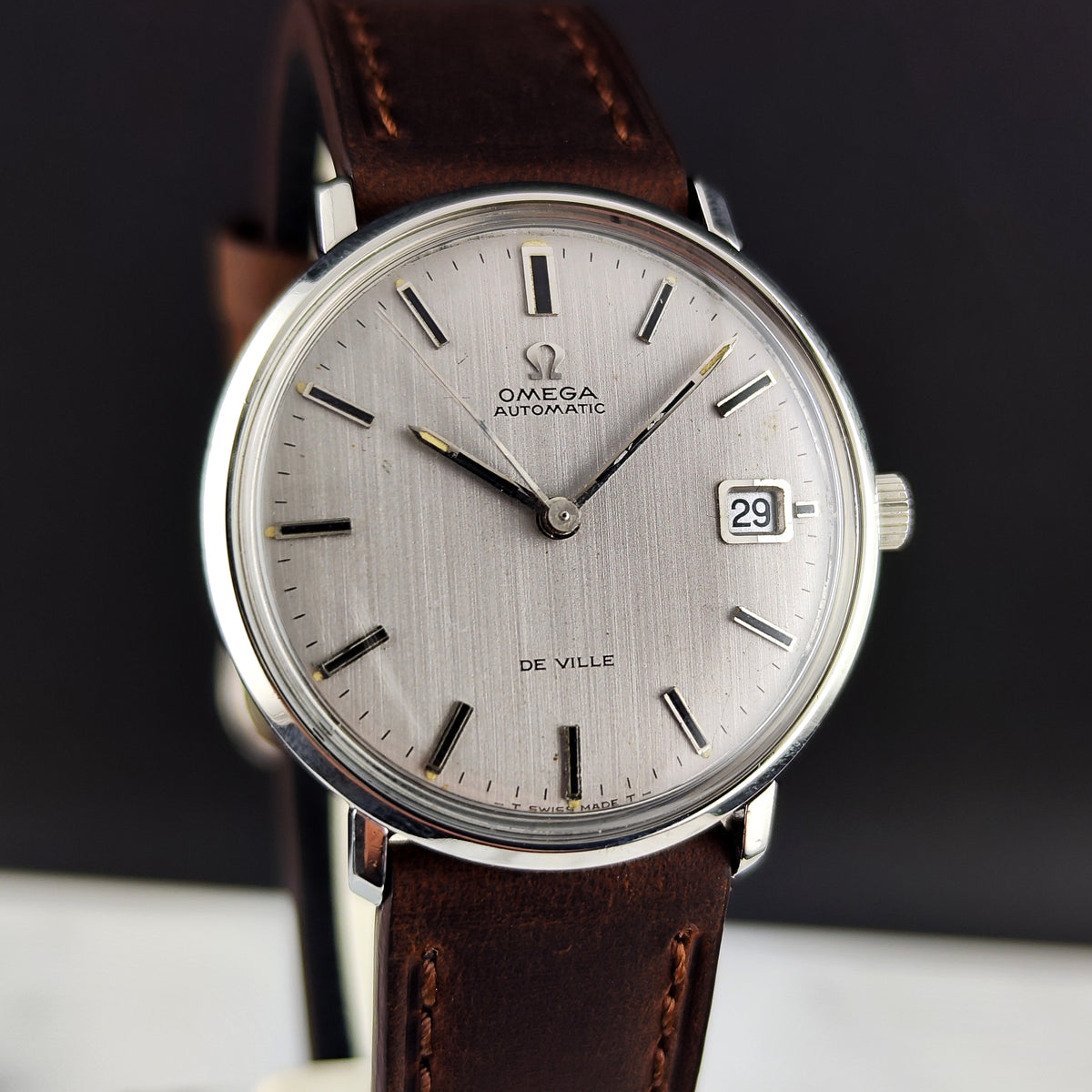 OMEGA De Ville Automatic Silver/Grey Linen Dial Date 1970 [REF. 166.033]