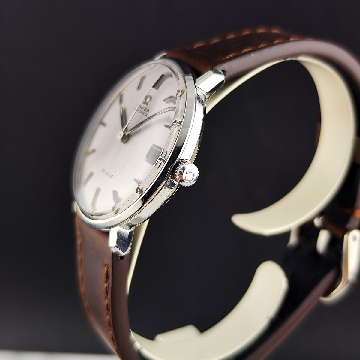 OMEGA De Ville Automatic Silver/Grey Linen Dial Date 1970 [REF. 166.033]