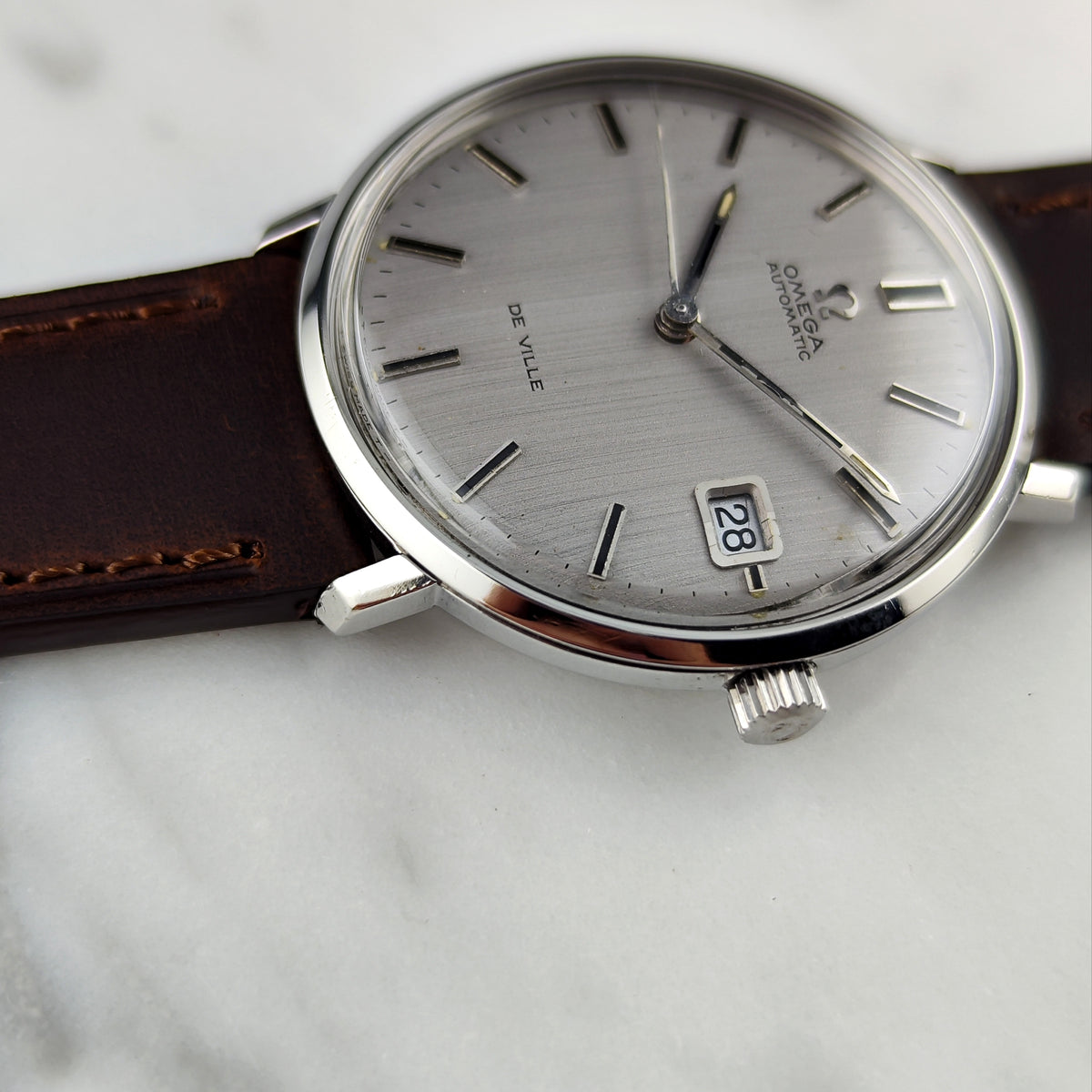 OMEGA De Ville Automatic Silver/Grey Linen Dial Date 1970 [REF. 166.033]