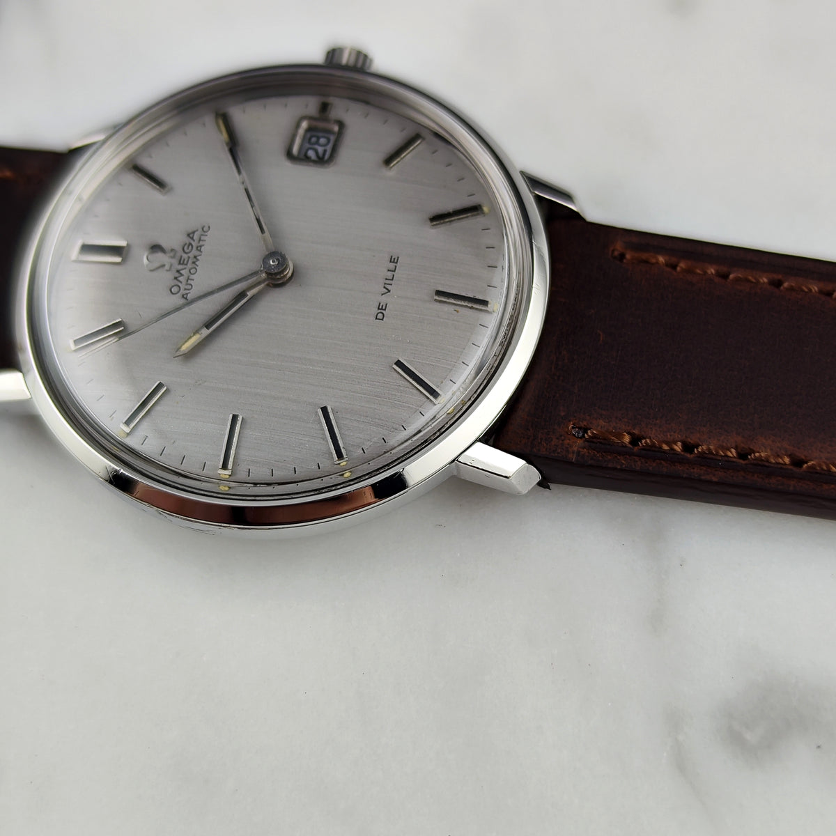 OMEGA De Ville Automatic Silver/Grey Linen Dial Date 1970 [REF. 166.033]