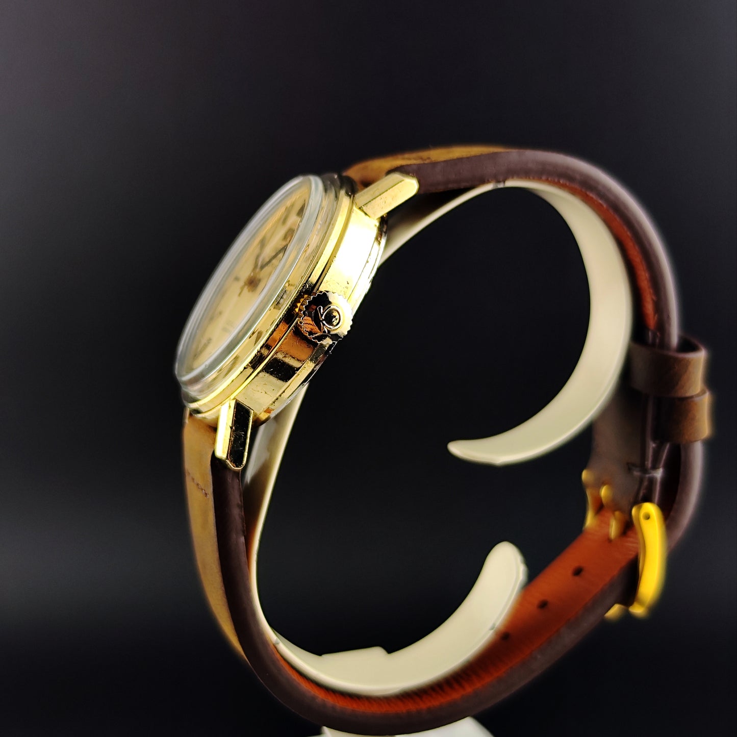 OMEGA De Ville Chronometer Day-Date f300Hz Gold Tapestry Dial 1972 [REF. 198.003]