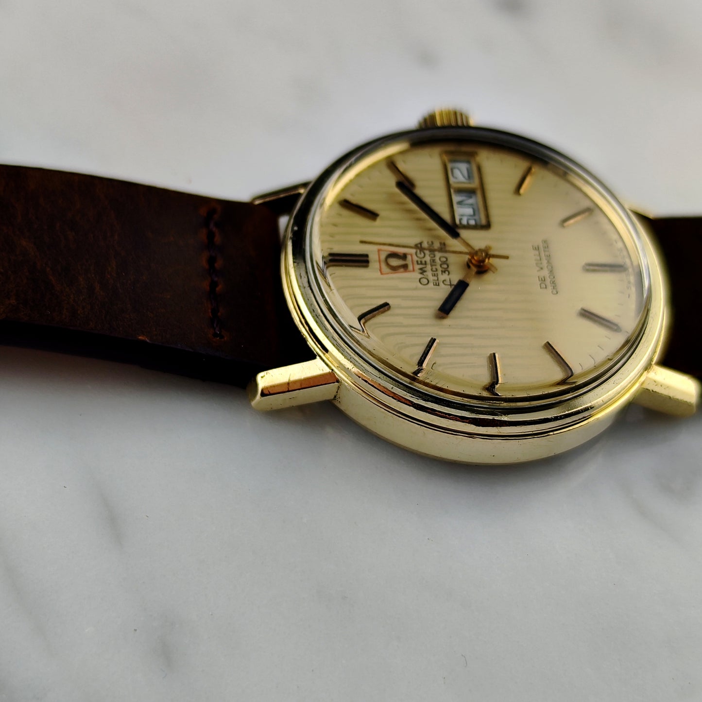 OMEGA De Ville Chronometer Day-Date f300Hz Gold Tapestry Dial 1972 [REF. 198.003]