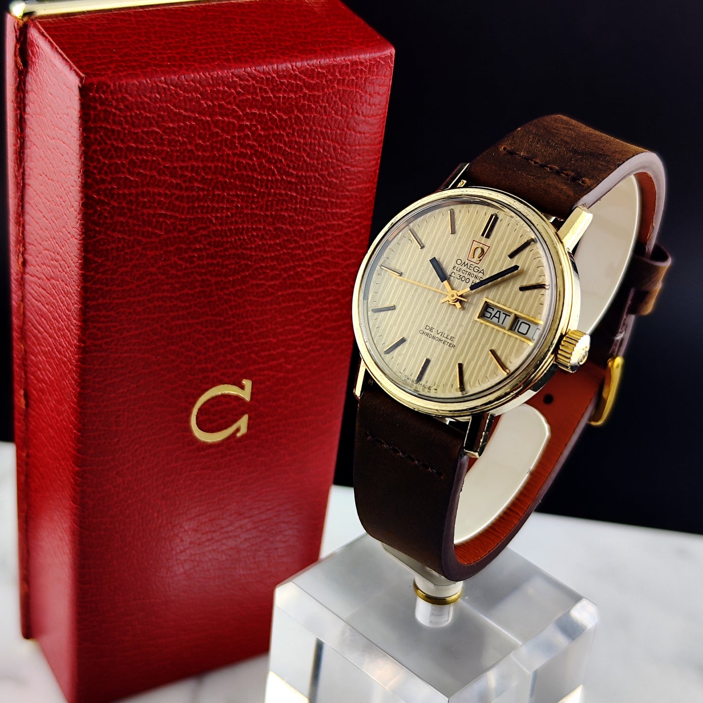 OMEGA De Ville Chronometer Day-Date f300Hz Gold Tapestry Dial 1972 [REF. 198.003]