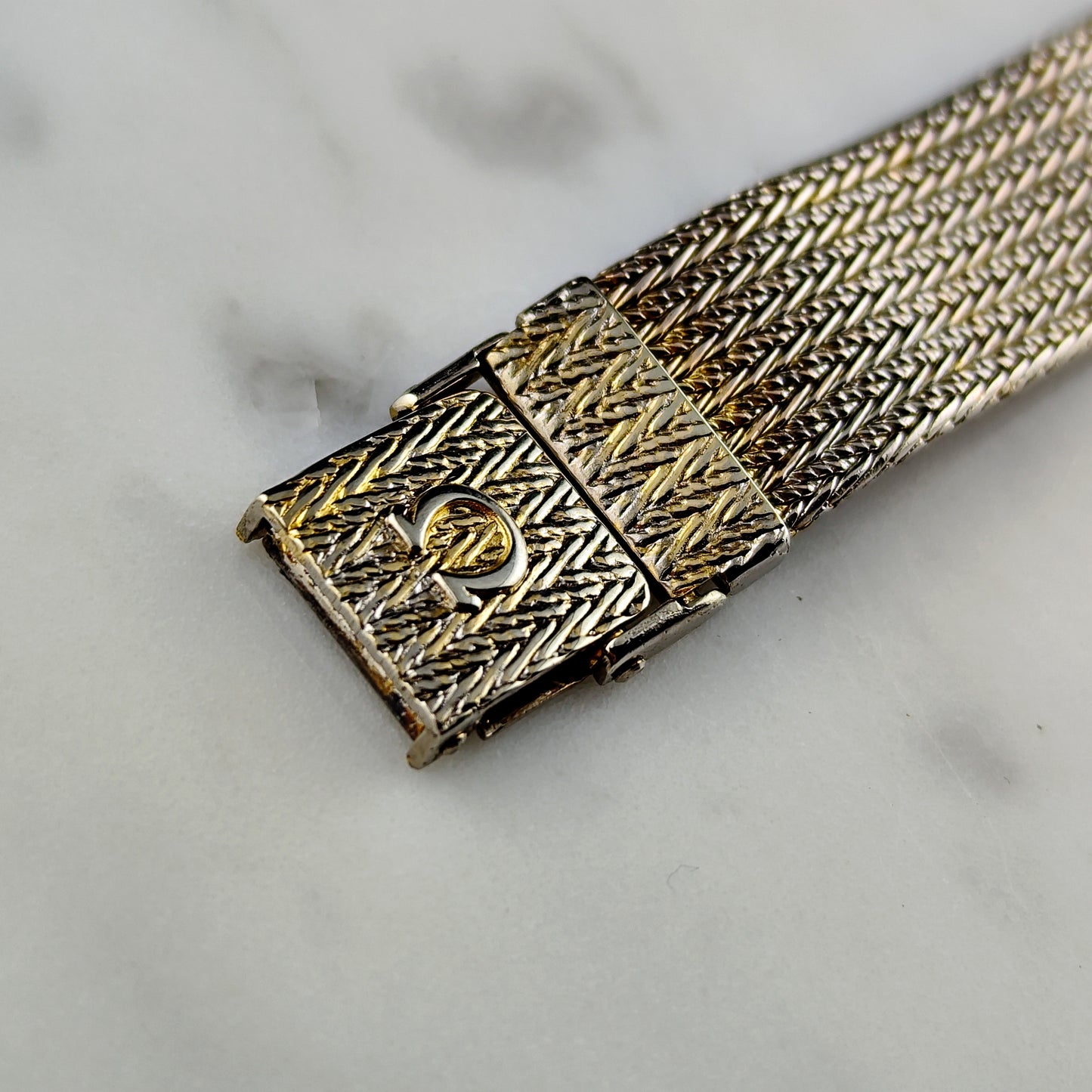 OMEGA De Ville Gold Milanese Super Rare 1982 Defective [REF. 39108270]