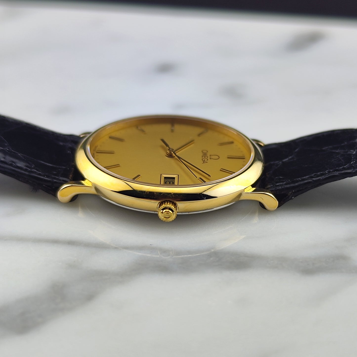 OMEGA De Ville Gold Date Quartz Mint+ with Original Box [REF. 196.0312]