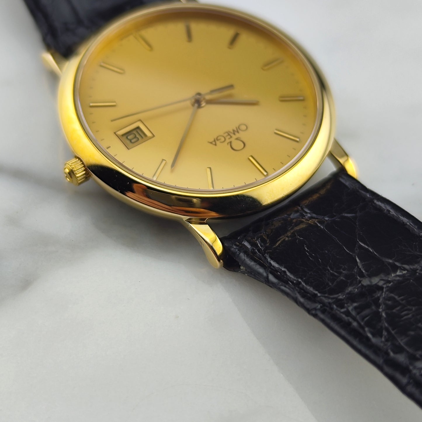 OMEGA De Ville Gold Date Quartz Mint+ with Original Box [REF. 196.0312]