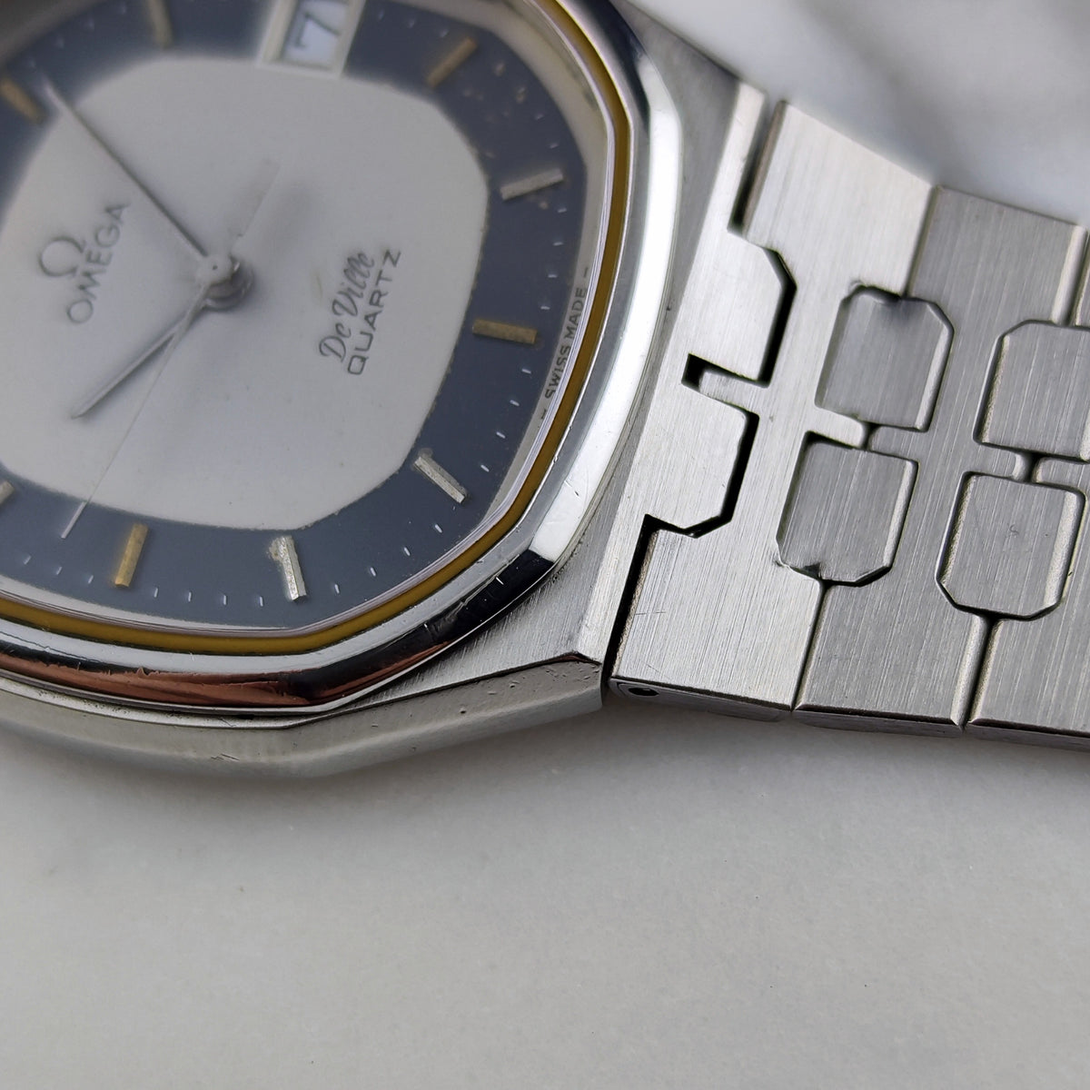 Omega De Ville Quartz Silver Dial Blue Ring 1979 – Bild 15
