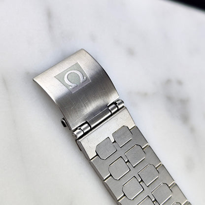 Omega De Ville Quartz Silver Dial Blue Ring 1979 – Bild 8