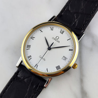 Omega De Ville Two Tone White Dial 1993 with Box – Vorderansicht mit Zifferblatt und Lederarmband