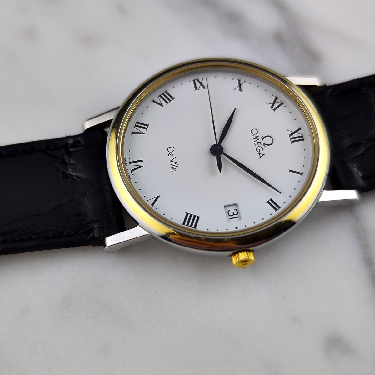 Omega De Ville Two Tone White Dial 1993 with Box – Vorderansicht mit Zifferblatt