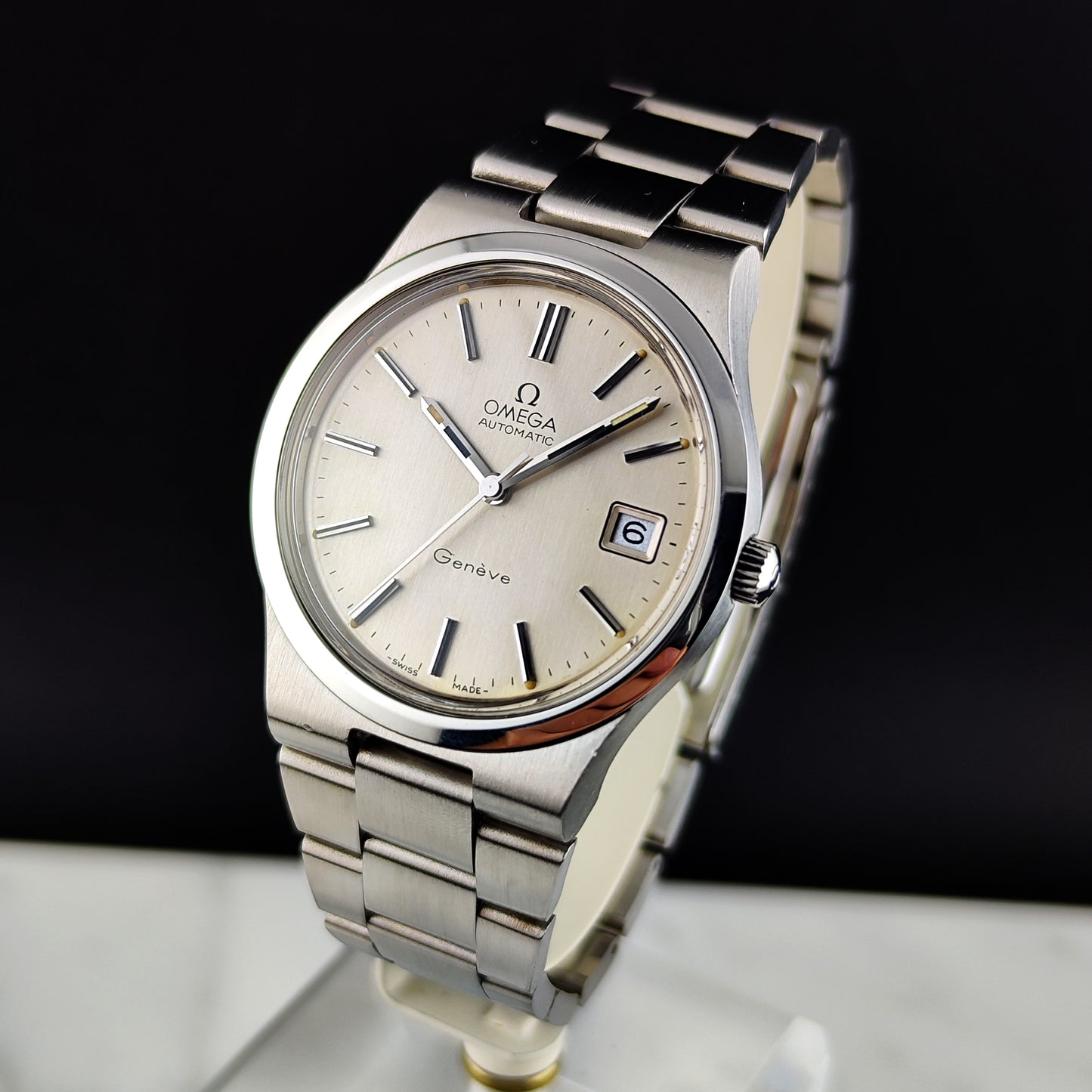 Omega Genéve Automatic Date Creme Dial Steel Bracelet 1973 Serviced 08/2026 [REF. 166.0173]