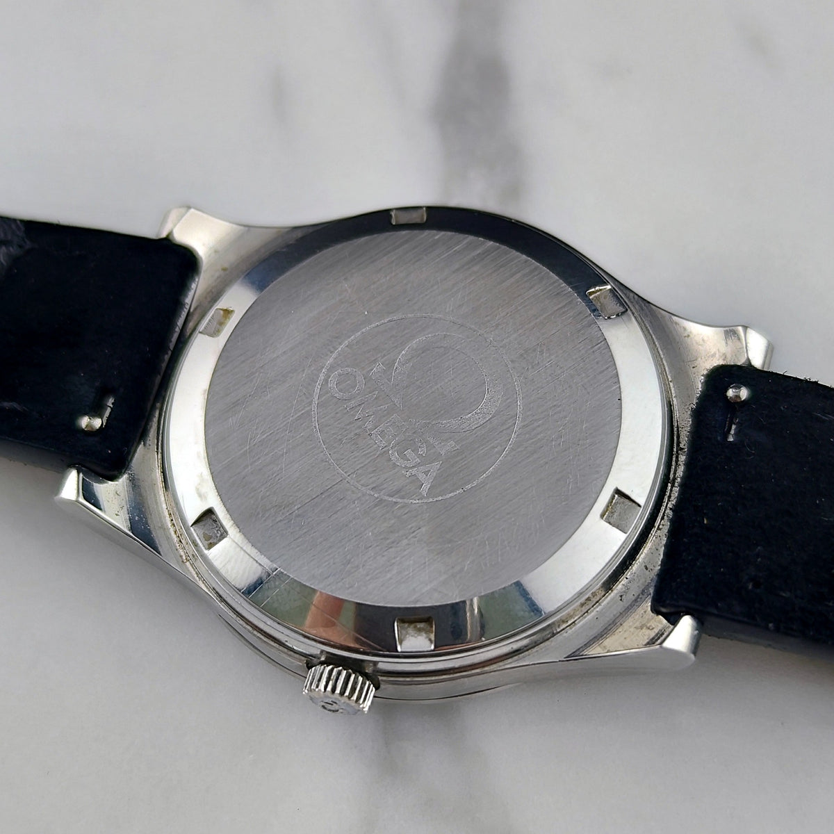 Omega Genéve Automatic Day-Date Silver Dial Mint+ 1977 Serviced 10/2026 – Bild 14