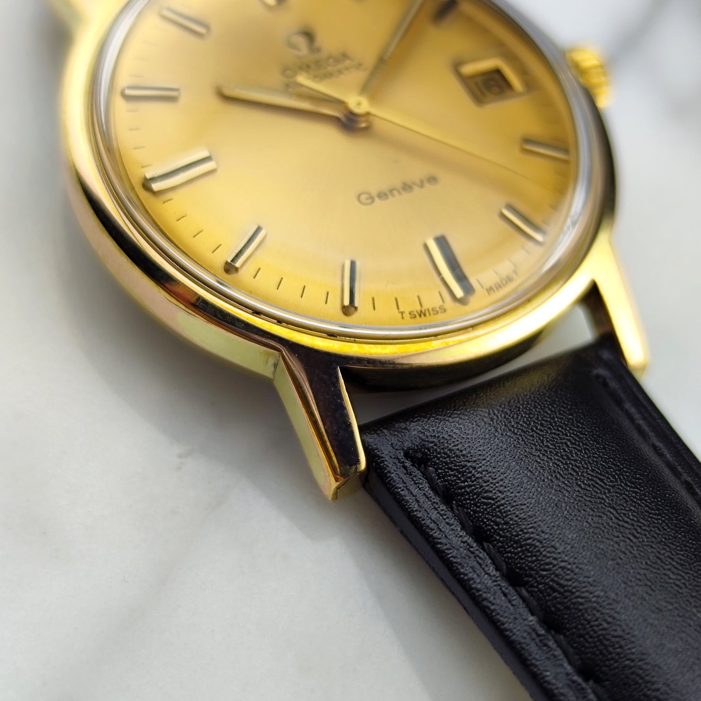 OMEGA Genéve Automatic Gold Date [REF. 166.070]