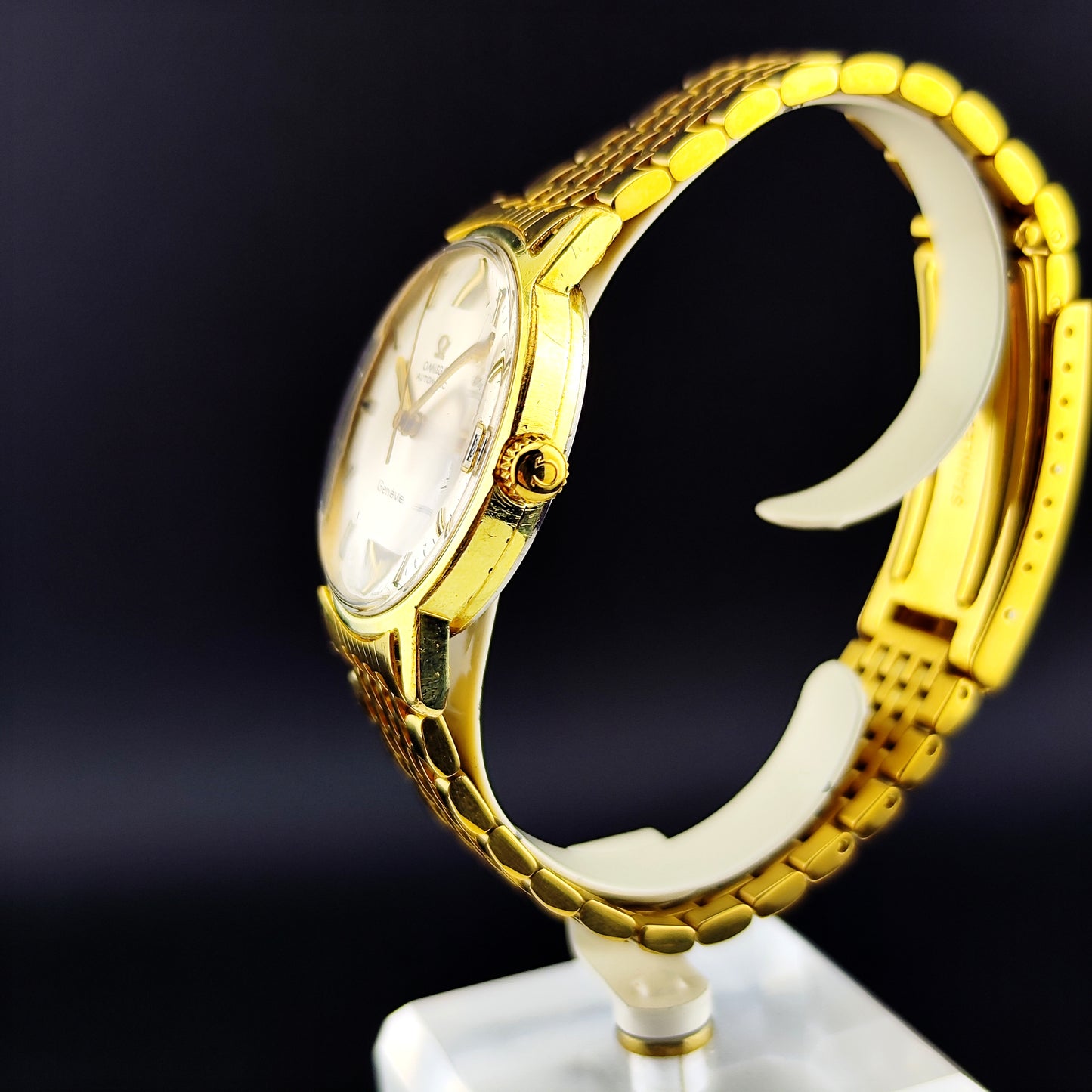 OMEGA Genéve Automatic Gold White Dial 1969 [REF. 166.070]