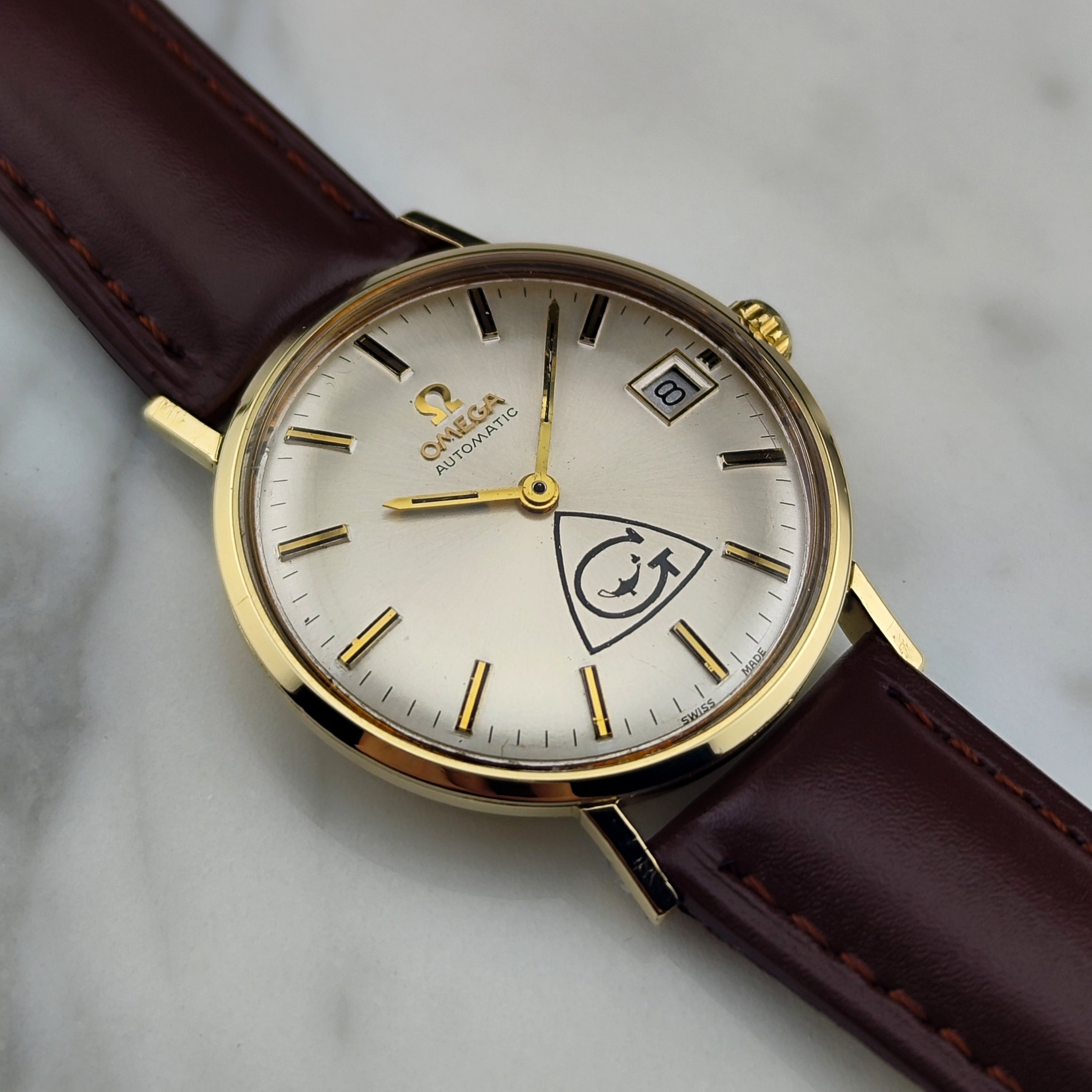 Omega Genève Automatic Gold White Dial Rare Ref. 462717 – Aigner