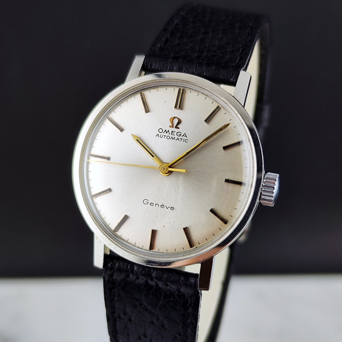 Omega Genéve Automatic Silver Gold Index Dial 1968 – Vorderansicht mit Zifferblatt