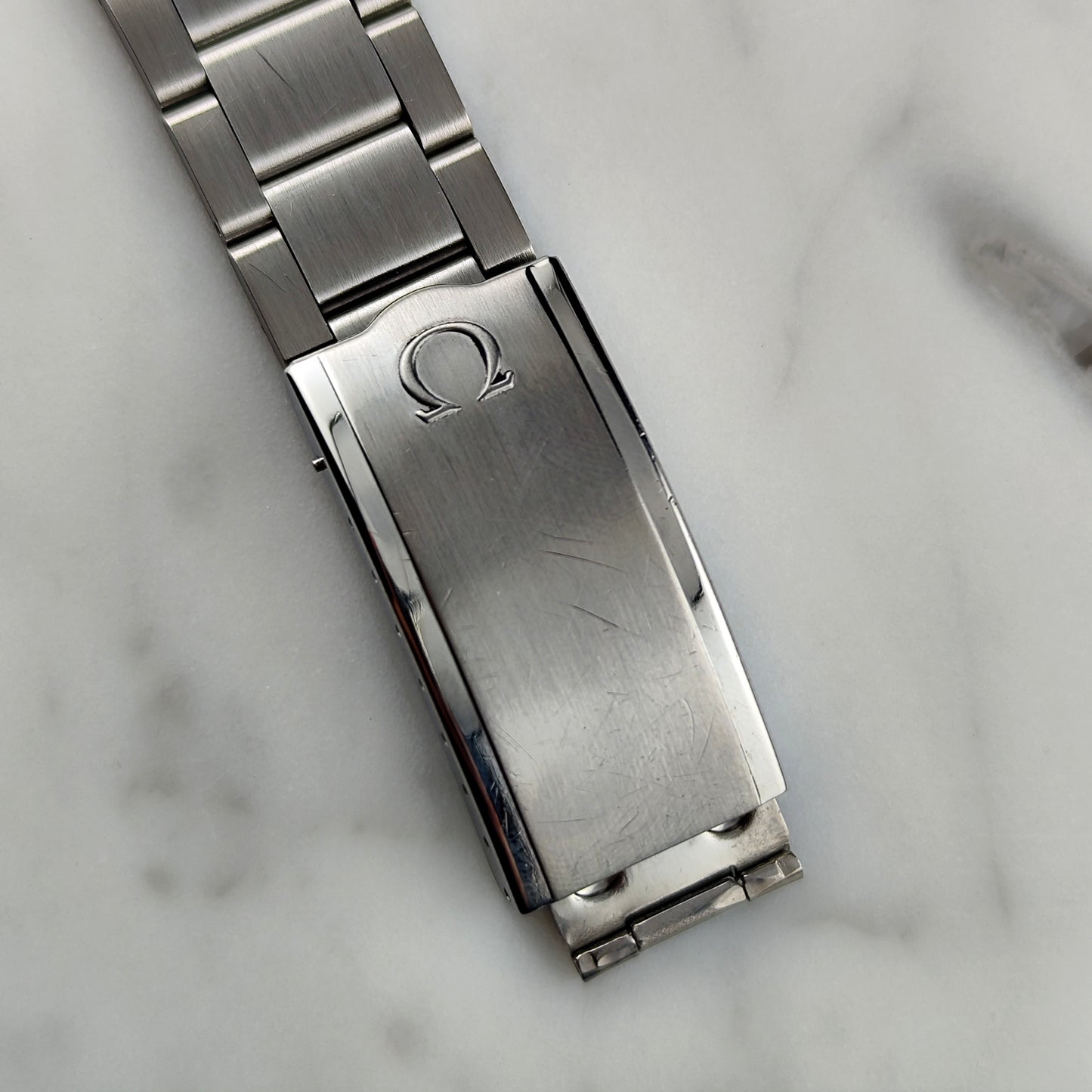 Omega Genéve Automatic Silver Linen Dial Steel Bracelet 1972 Serviced 08/2026 [REF. 166.0173]