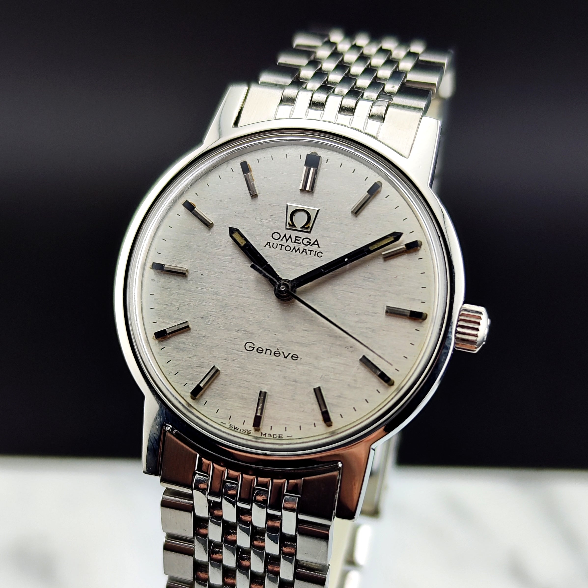 OMEGA Genève Automatic Rare White Mosaic Dial 1969 – Ref. 165.070
