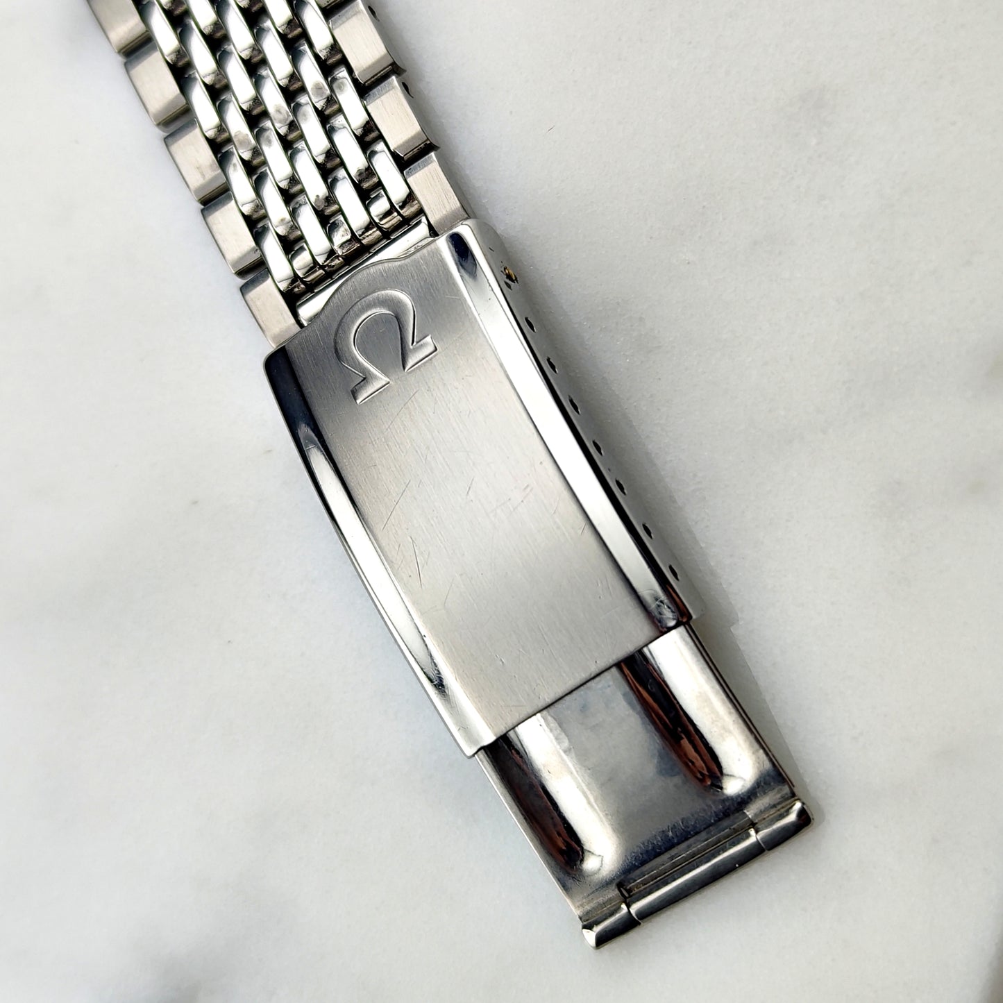 OMEGA Genève Automatic Rare White Mosaic Dial 1969 [REF. 165.070]