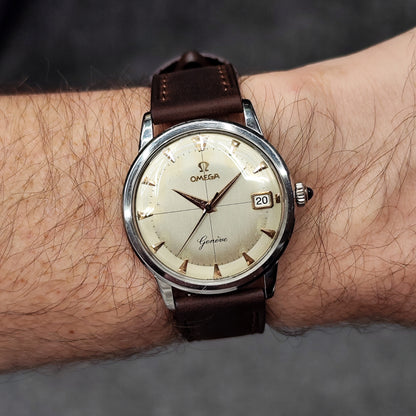 Omega Genéve Crosshair Dial 1961 – Am Handgelenk getragen