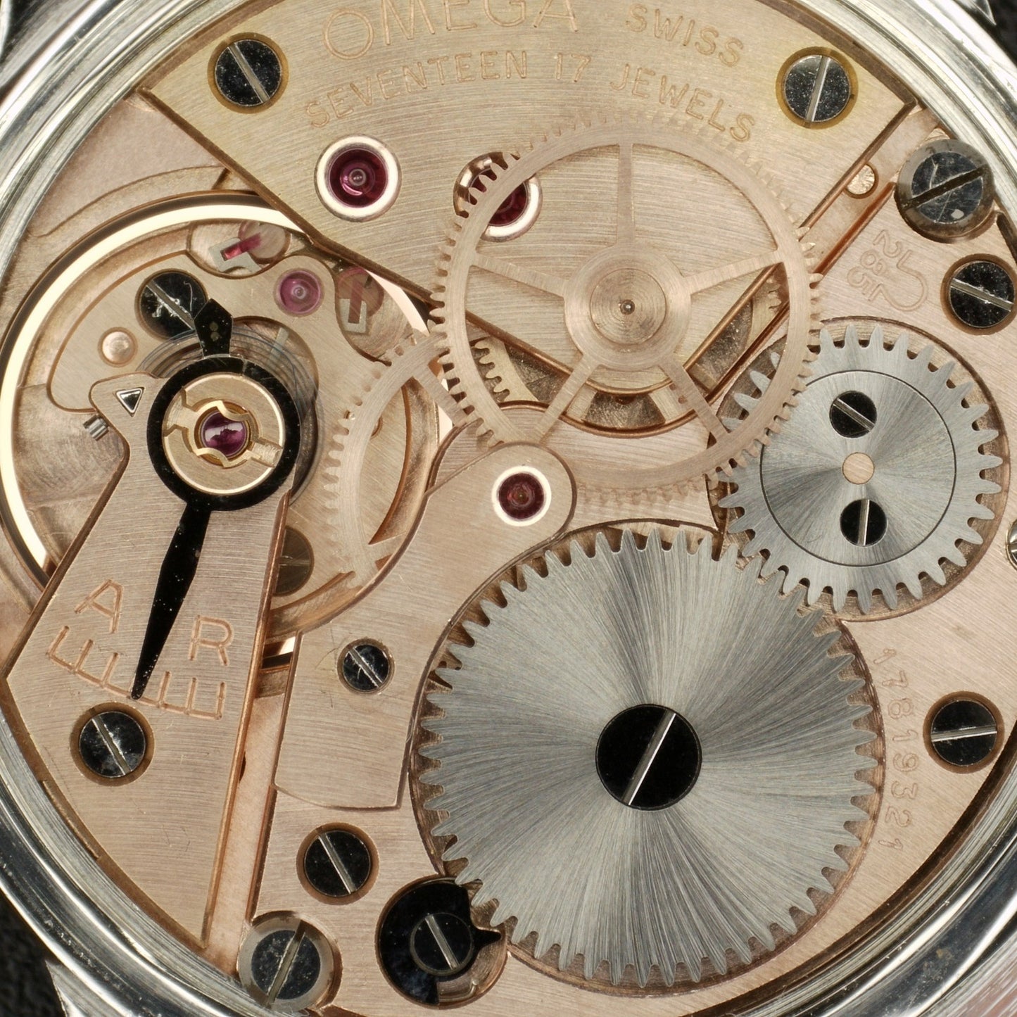 OMEGA Genéve Crosshair Dial Mint+ Serviced 01/2026 [REF. 14392]