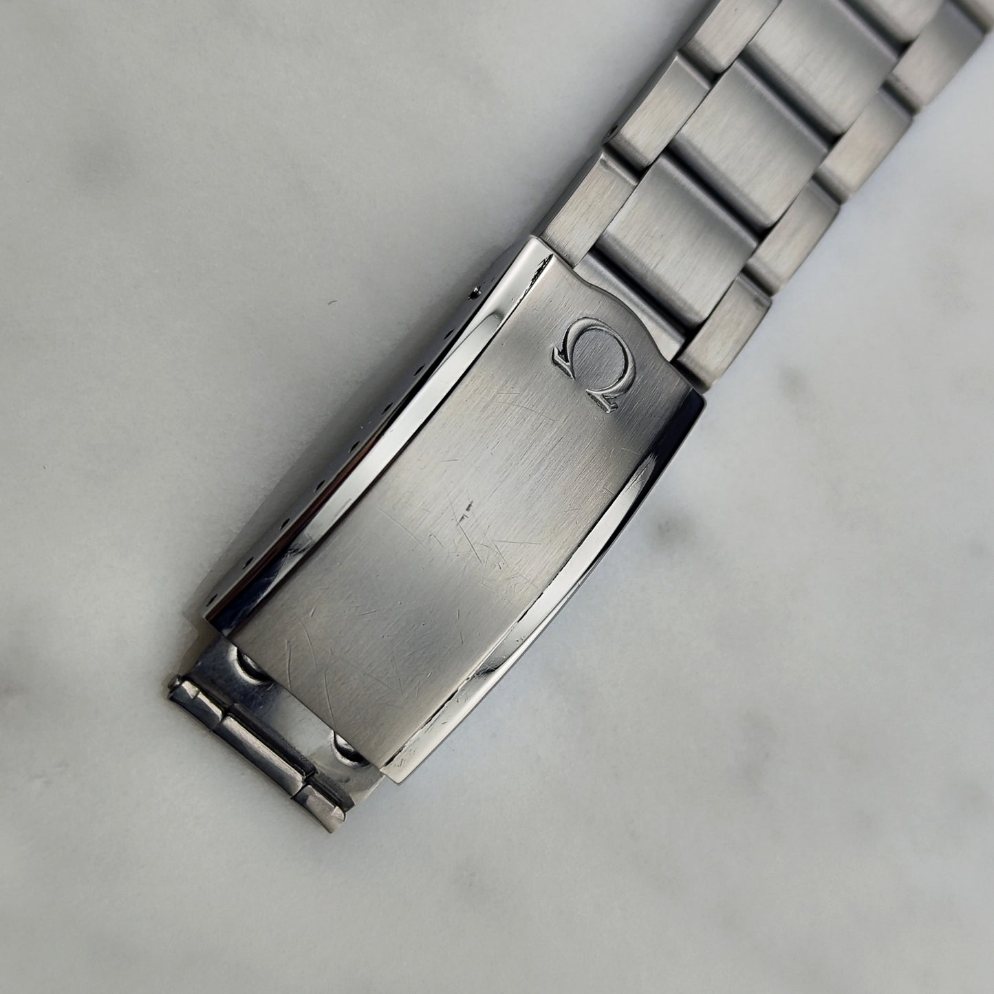 OMEGA Genéve Date Silver Dial Steel Bracelet [REF. 136.0103]