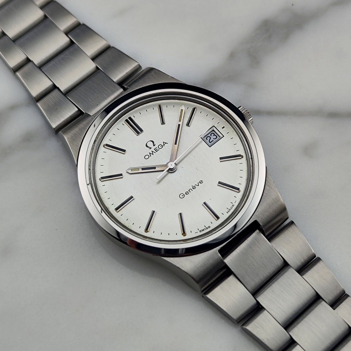 OMEGA Genéve Date Silver Dial Steel Bracelet [REF. 136.0103]