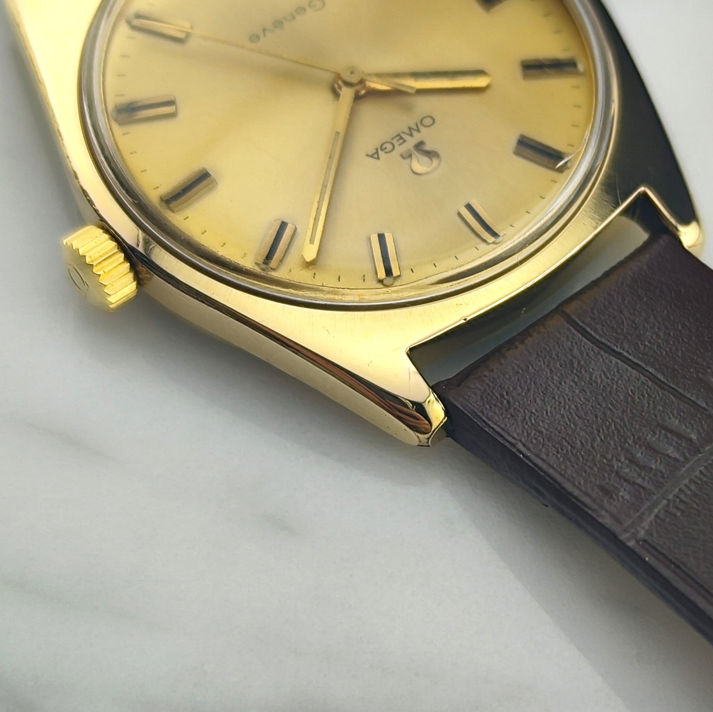 OMEGA Genéve Gold Dial [REF. 135.041]