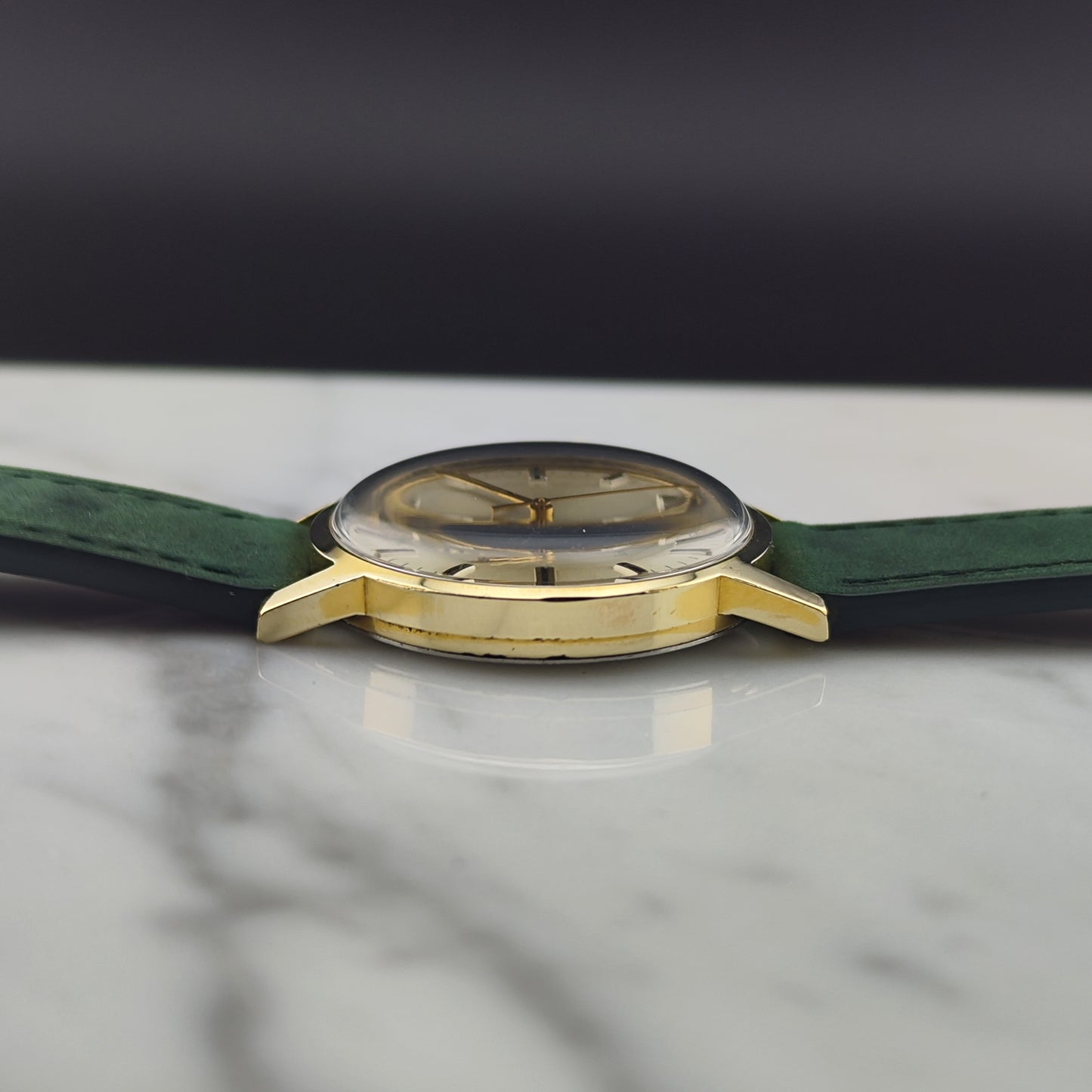 OMEGA Genéve Gold White Dial Green Strap Mint+ Serviced [REF. 135.070]