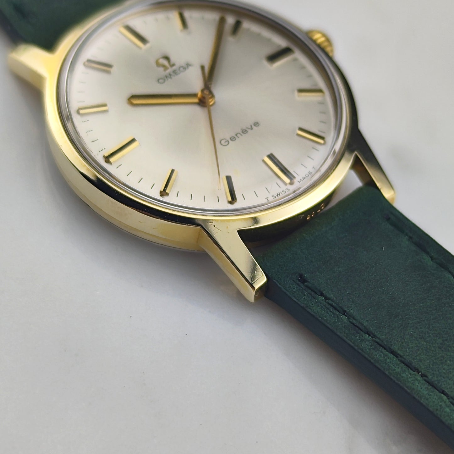 OMEGA Genéve Gold White Dial Green Strap Mint+ Serviced [REF. 135.070]
