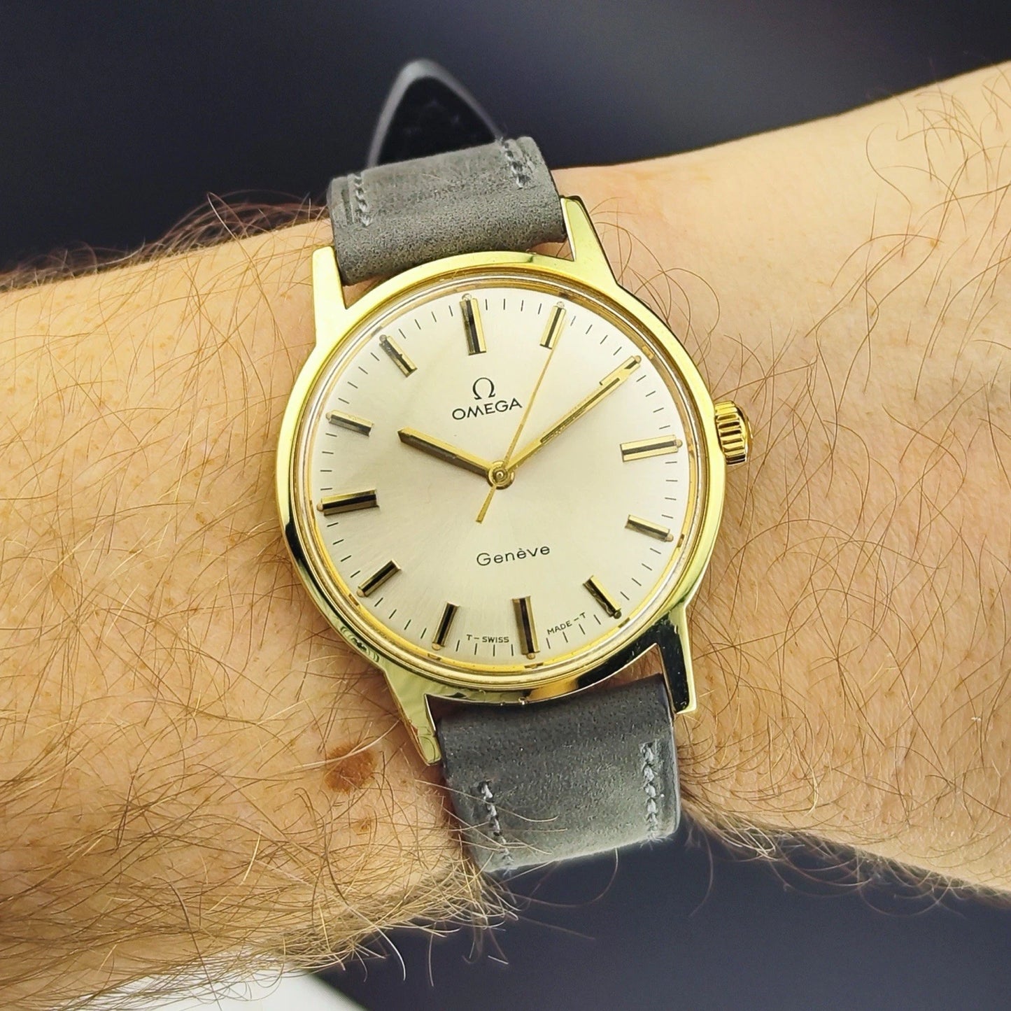 OMEGA Genève Gold White Dial [REF. 135.070]