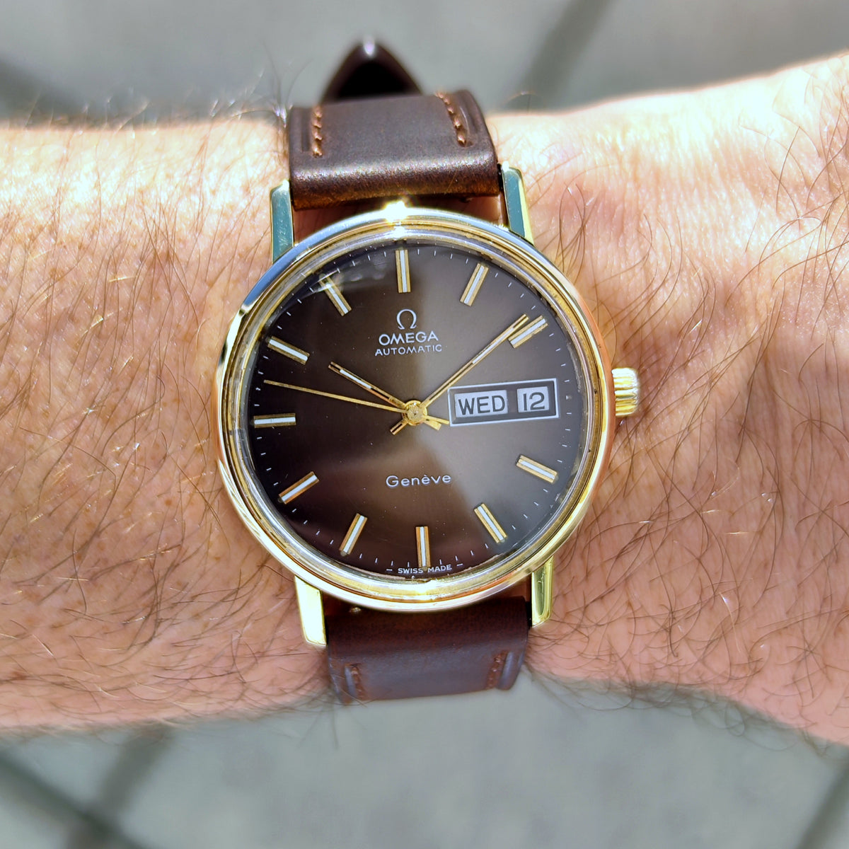 Omega Genéve Gold Day-Date Brown Dial 1972 Serviced 10/2026 – Bild 2