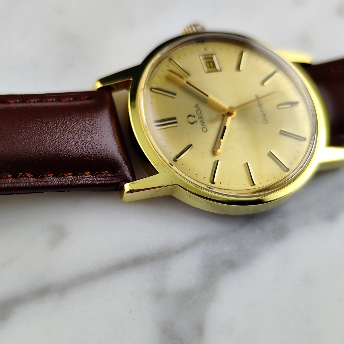 OMEGA Genéve Gold Dial Date 1972 Serviced 03/2026 [REF. 136.0104]