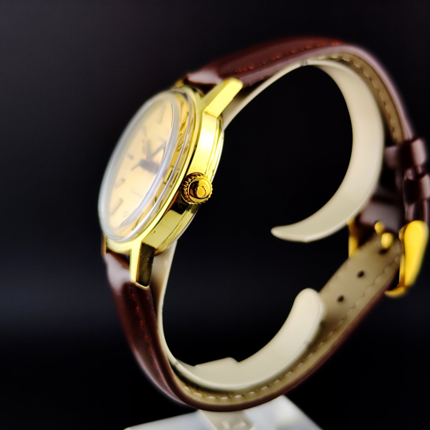 OMEGA Genéve Gold Sunburst Dial 1971 [REF. 136.0098]