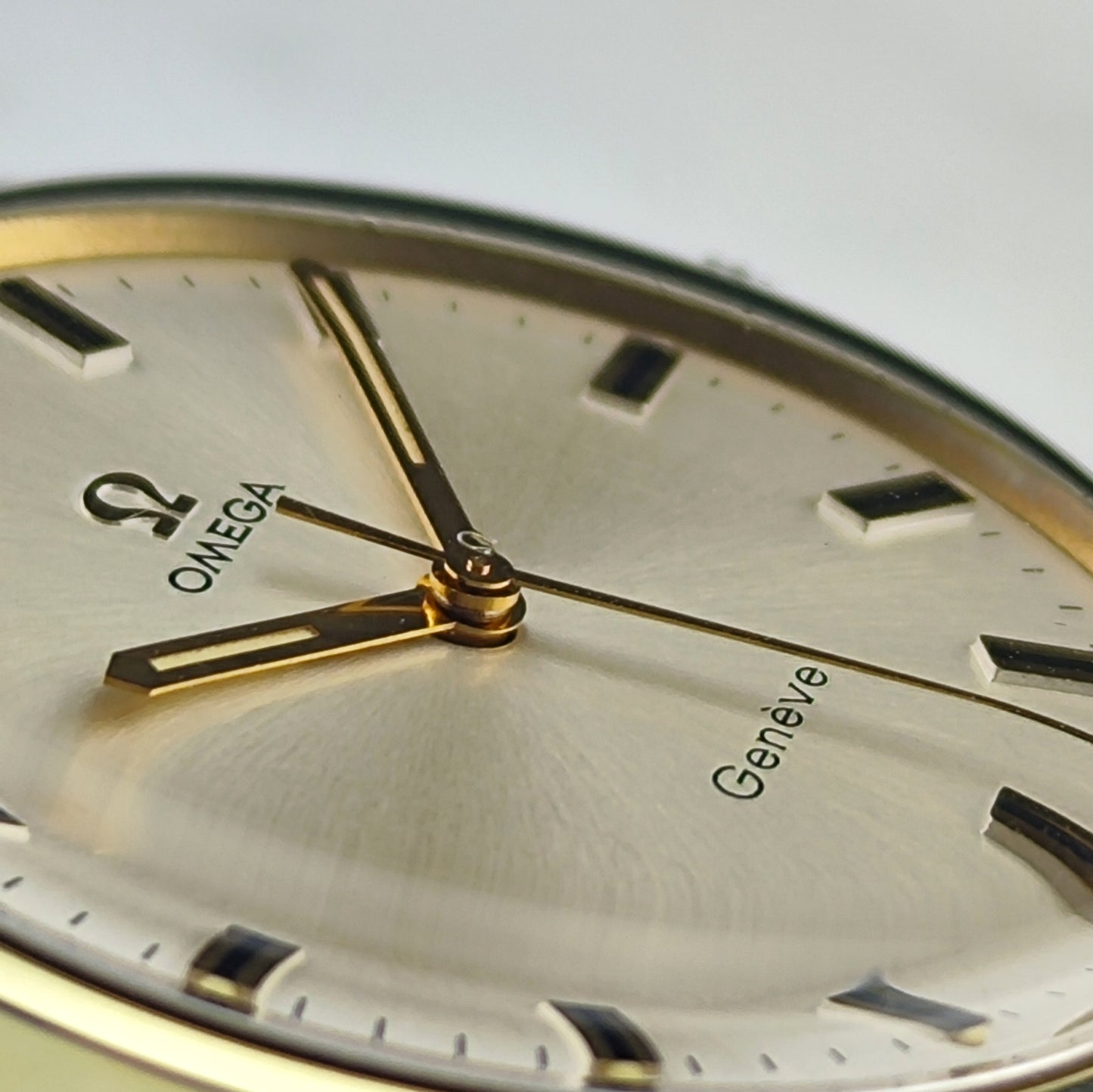 OMEGA Genéve Gold White Dial Serviced Mint+ with Box [REF. 135.041]