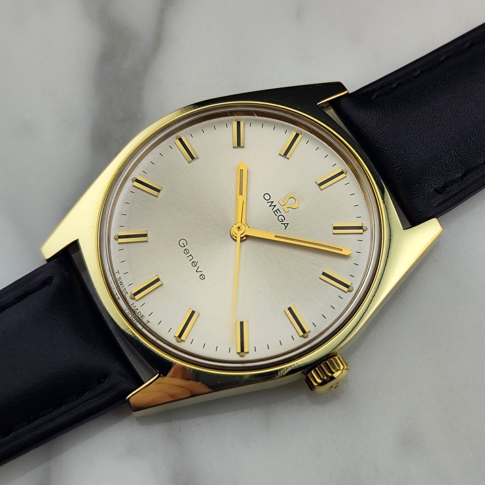 OMEGA Genève Gold White Dial Box Ref. 135.041 – Aigner & Fuchs