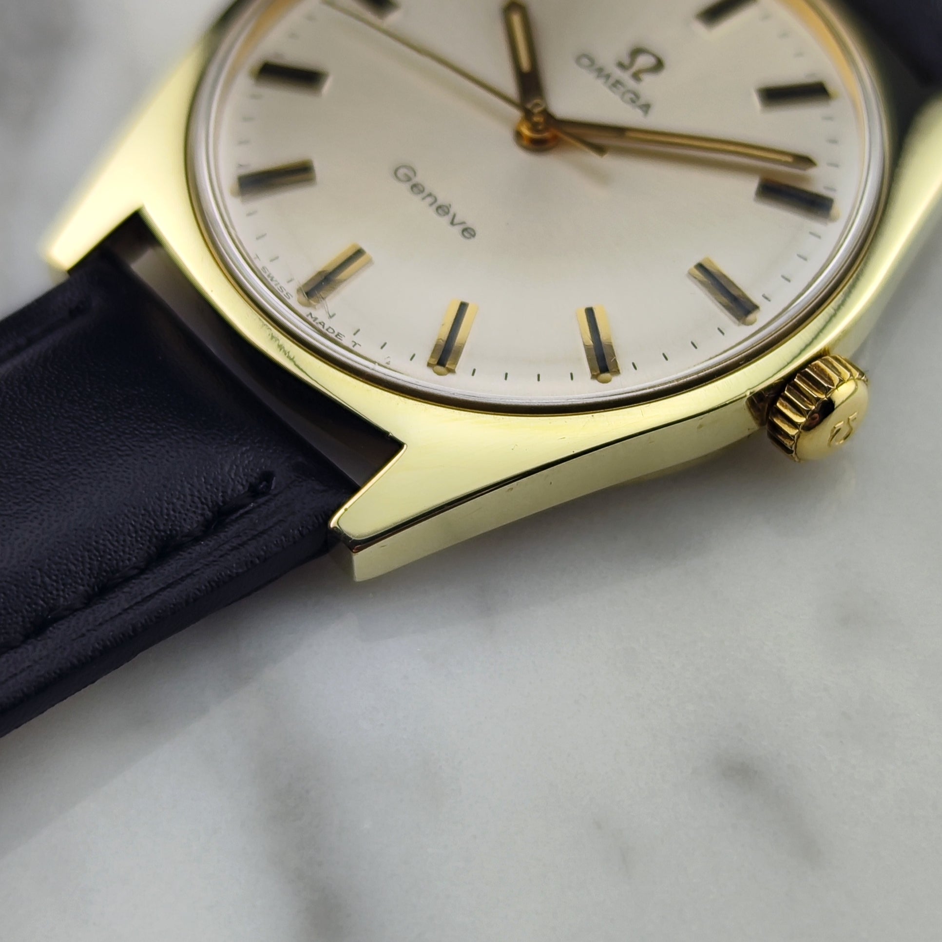 OMEGA Genève Gold White Dial Box Ref. 135.041 – Aigner & Fuchs OMEGA Genève Gold White Dial Box Ref. 135.041 – Aigner & Fuchs