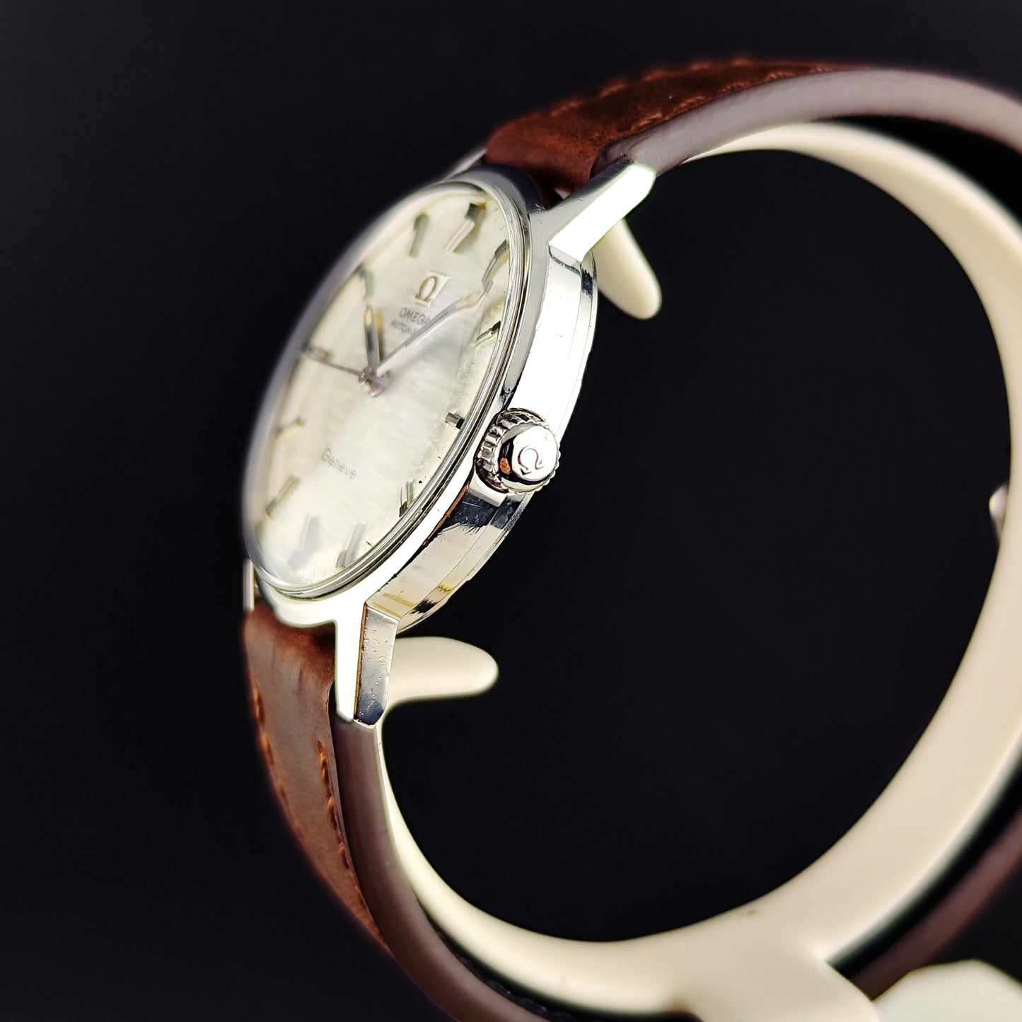 OMEGA Genéve Mosaic Linen Dial Silver 1969 [REF. 165.070]
