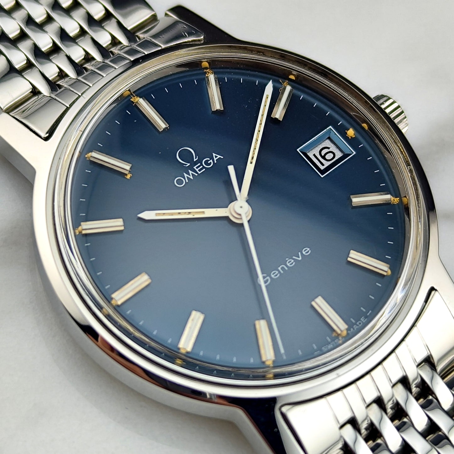OMEGA Genéve Rare Blue Dial with Box [REF. 136.0099]