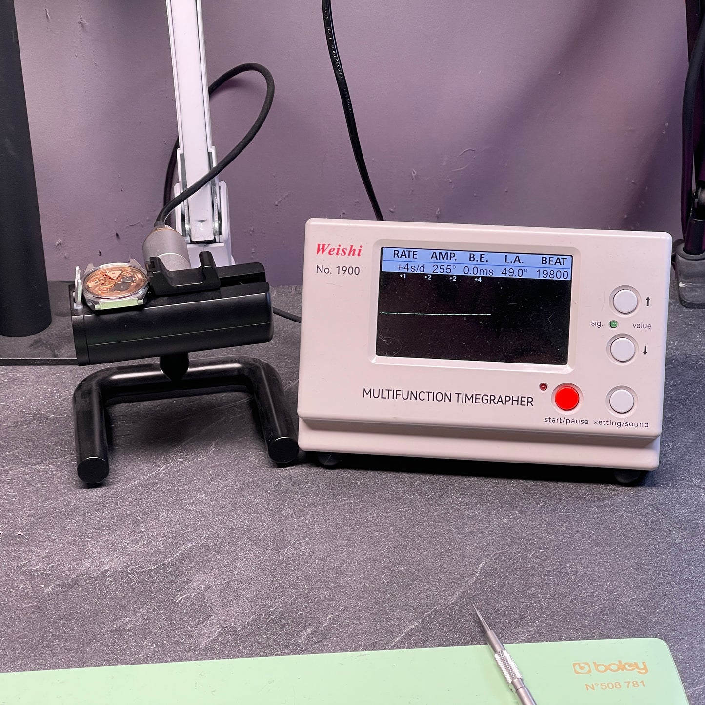 OMEGA Genéve Silver Date Serviced [REF. 136.0049]