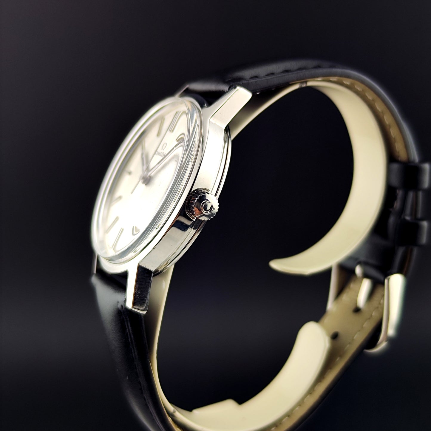 OMEGA Genéve Silver Dial Serviced 01/2026 [REF. 136.0104]