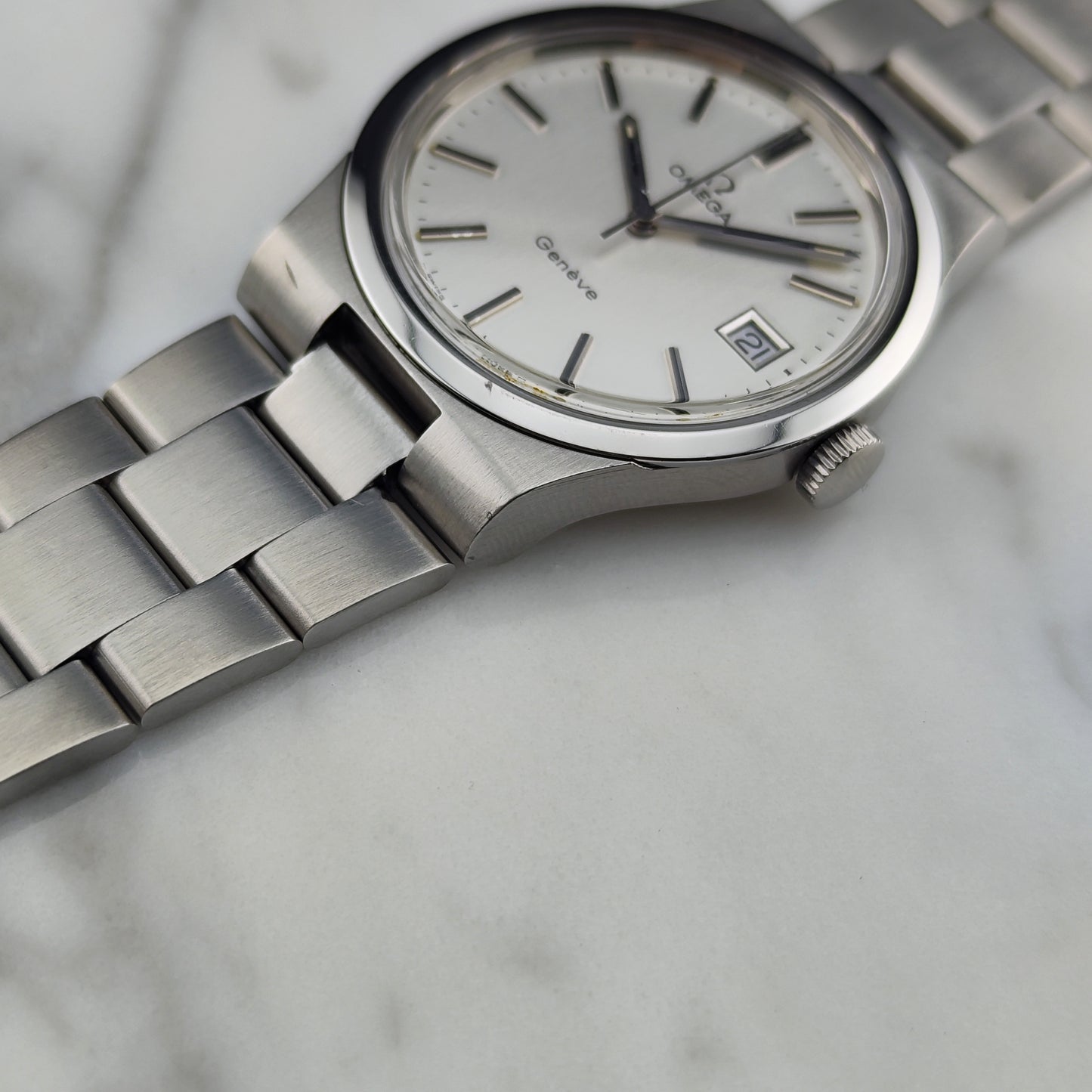 OMEGA Genève Steel Bracelet Omega Signed Crystal [REF. 136.0103]