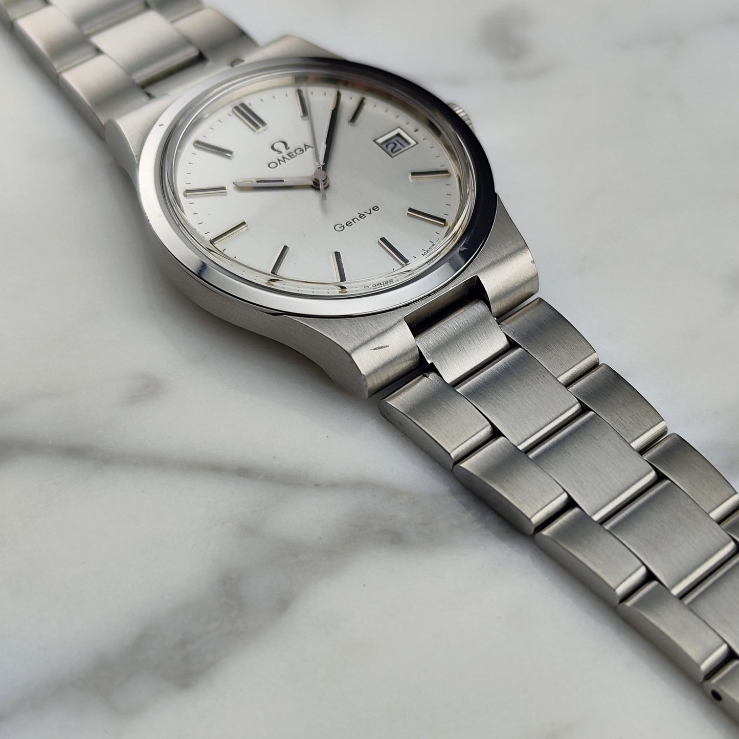 OMEGA Genève Steel Bracelet Omega Signed Crystal [REF. 136.0103]