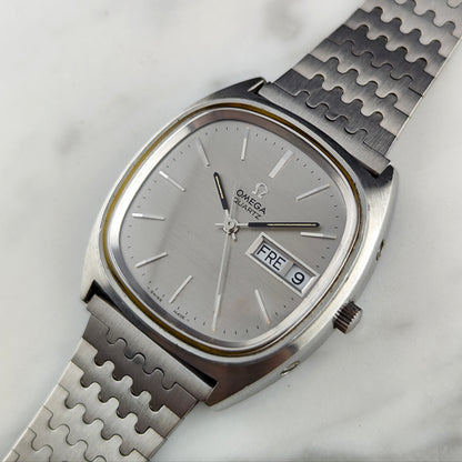 Omega Genéve Steel Quartz Silver Dial Rare German Day-Date 1973 [REF. 196.0066]