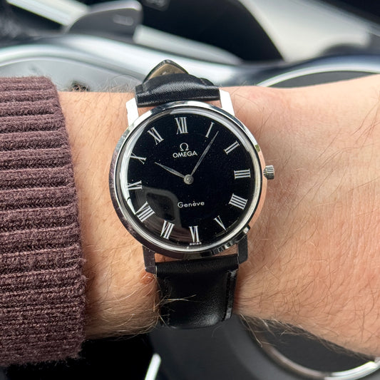 OMEGA Genéve Super Rare Black Roman Dial 1973 [REF. 111.0108]