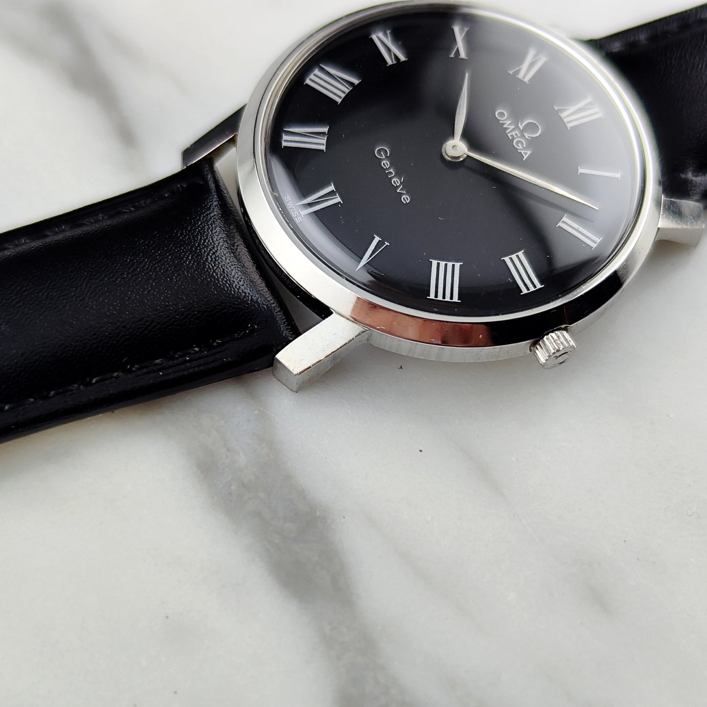 OMEGA Genéve Super Rare Black Roman Dial 1973 [REF. 111.0108]