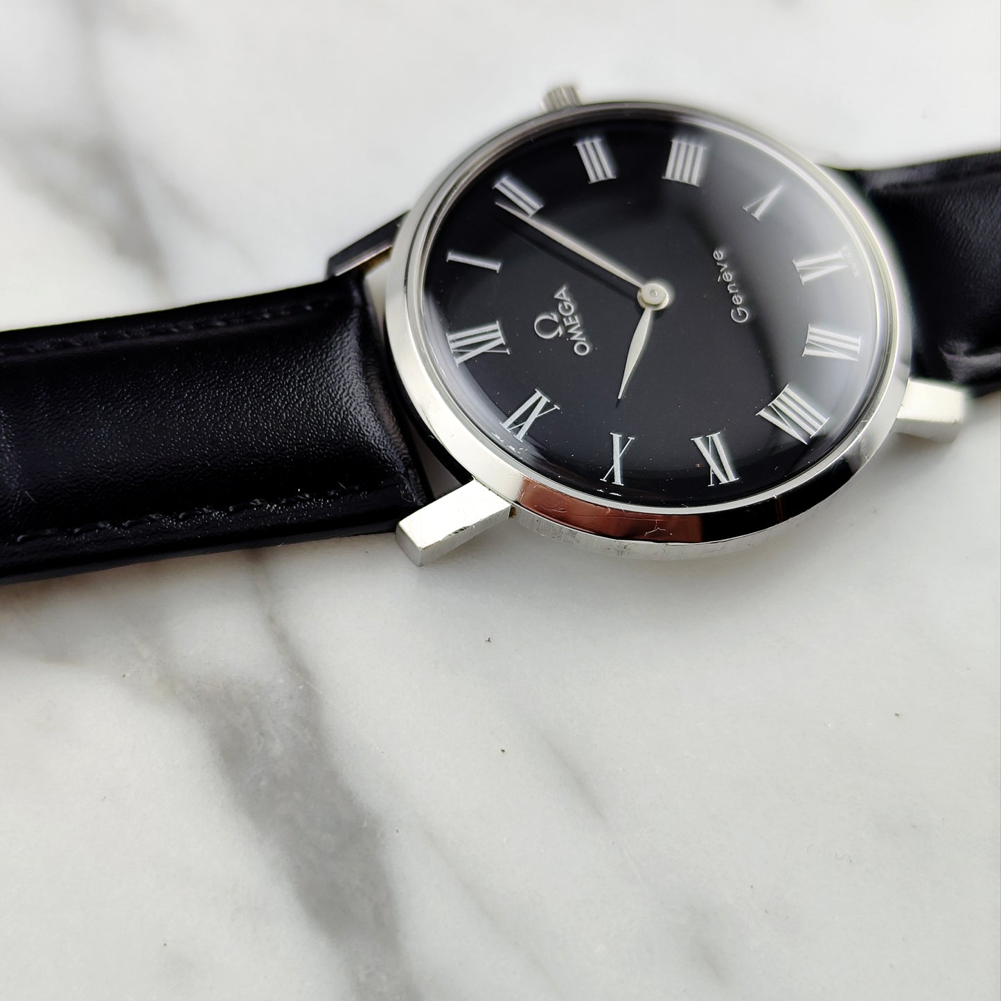 OMEGA Genéve Super Rare Black Roman Dial 1973 [REF. 111.0108]